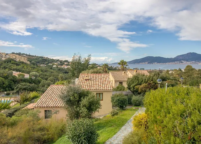 Location Porticcio 度假居 *